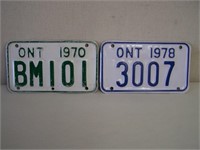 LOT OF 2 ONTARIO MOTORCYCLE LICENSE PLATES - 1970