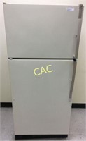 Kenmore 18 cu ft Refrigerator