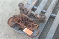 VINTAGE STAR CAST IRON HAY TROLLY CARRIER,