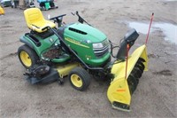 JOHN DEERE L120 RIDING LAWN MOWER