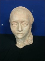 HEAD STATUE