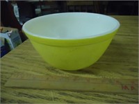 Medium YELLOW Pryex Primary Color Bowl