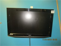 32" HD Flat Screen TV w/ built in DVD