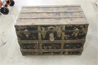 VINTAGE TRUNK, APPROX 34"x19"x22"