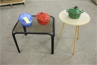 (3) CAST IRON POTS AND (2) END TABLES, APPROX