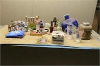 ASSORTED PABST BLUE RIBBON GLASSES, MUGS SIGN AND