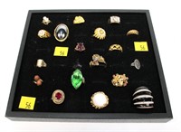 Lot, 18 assorted costume jewelry cocktail rings