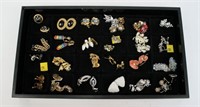 Lot, assorted clip on costume earrings
