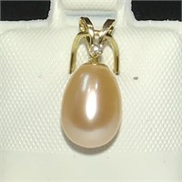 14K Yellow gold pearl and diamond pendant