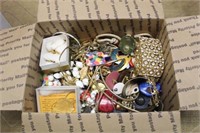 BOX OF ASSORTED JEWELRY