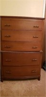 Beautiful wood 5 drawer dresser with contents
