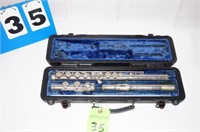 Used Selmer Bundy Flute w/Hard Case