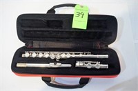 Used Armstrong Flute w/Gator Case