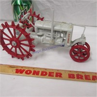 Ertl Fordson tractor on steel #4