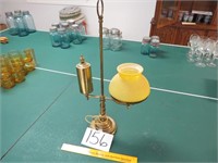 Counterweighted Brass Lamp w/Hobnob Glass Globe;