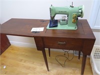 Vintage Green Singer Electric Sewing Machine &