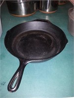 Lodge 10 sk cast skillet