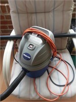 2.5 hp Shop vac and ext cord