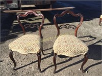 PAIR OF VICTORIAN ROSEWOOD SIDE CHAIRS
