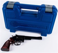 Gun Smith & Wesson 19-5 in 357 Mag DA Revolver