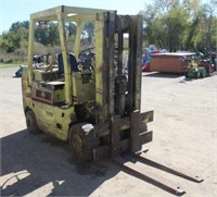 WHITE 70 DUAL STAGE FORKLIFT
