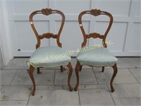 PAIR OF VICTORIAN MAHOGANY SIDE CHAIRS