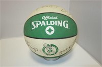 BOSTON CELTICS AUTOGRAPHED BASKETBALL AUTOGRAPHS: