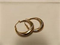 Two tone white / yellow gold circle hoops