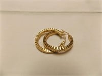 14kt gold diamond cut circle earrings