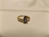 Ladies 10kt yellow gold diamond @ tanzanite ring