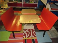 Cluster table - seats 4