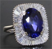 18kt Gold 8.12 ct Sapphire & Diamond Ring