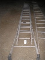 30' Wood Extension Ladder