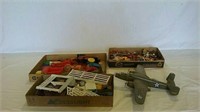 Roy Rogers ranch set, planes & small toys