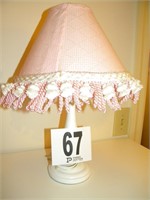 WHITE LAMP WITH GINGHAM SHADE 17"