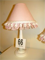 WHITE LAMP WITH GINGHAM SHADE 21"