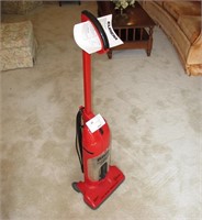 Eureka The Boss, super light upright vacuum