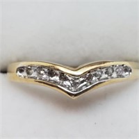 $500 10K  9 Diamond Ring
