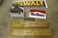 ASSORTED SIGNS WITH VINTAGE LICENSE PLATES