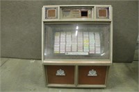 AMI JUKE BOX, LIGHTS UP BUT DOES NOT PLAY RECORD