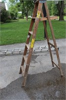 Widowmaker 5'8" Wooden Folding Ladder