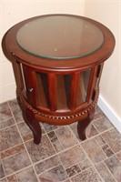 Wood Round Dispay/Curio/End Table