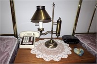Lot, Brass nightstand lamp