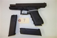 GLOCK, MODEL  G17, SERIAL #PUM460, PISTOL, 9MM -