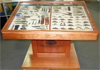 1999 CASE KNIFE RETAIL DISPLAY 92 KNIVES TOTAL