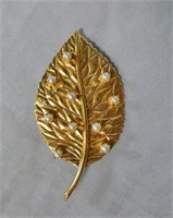 Gold & Pearl Leaf Pin / Brooch
