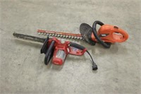 BLACK & DECKER ELECTRIC HEDGE TRIMMER WITH