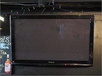42inch Panasonic Viera (SD Card) With Wall Mount