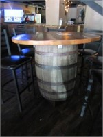 Round top  barrel table with 6 Chairs
