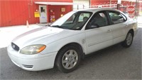 2004 Ford Taurus